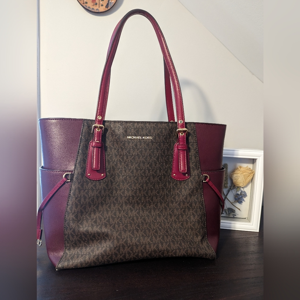 Michael Kors Maroon and Brown Shoulder Bag